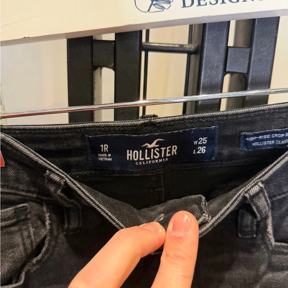 Hollister Women's Black Skinny Jeans - Picture 4 of 4